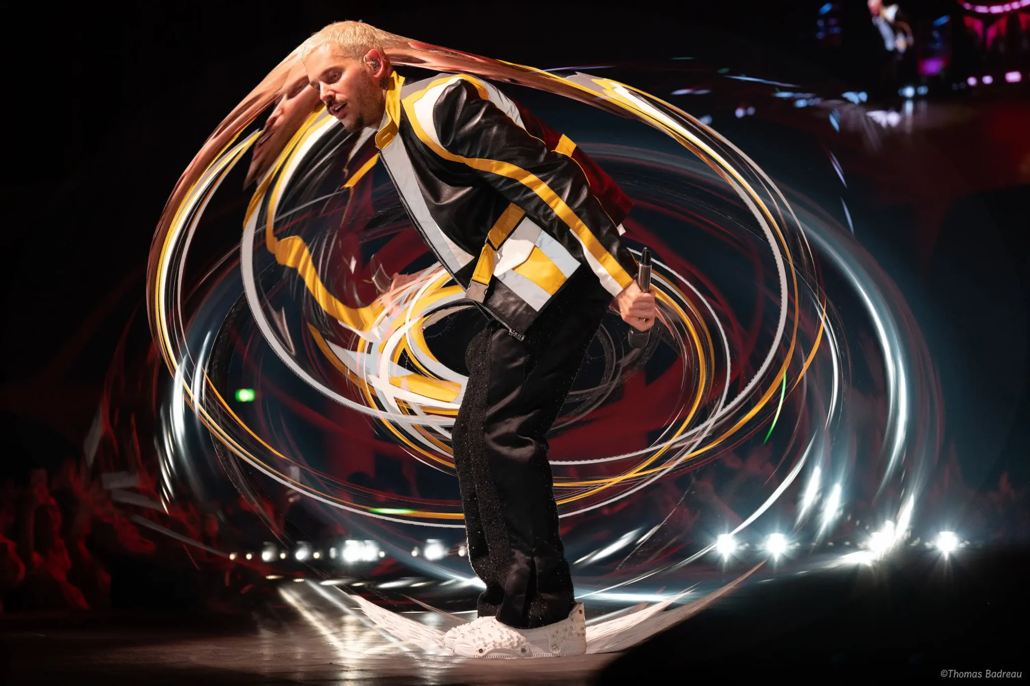 matt pokora 4 matt pokora durant son concert au zénith de paris et travail graphique sur la photographie